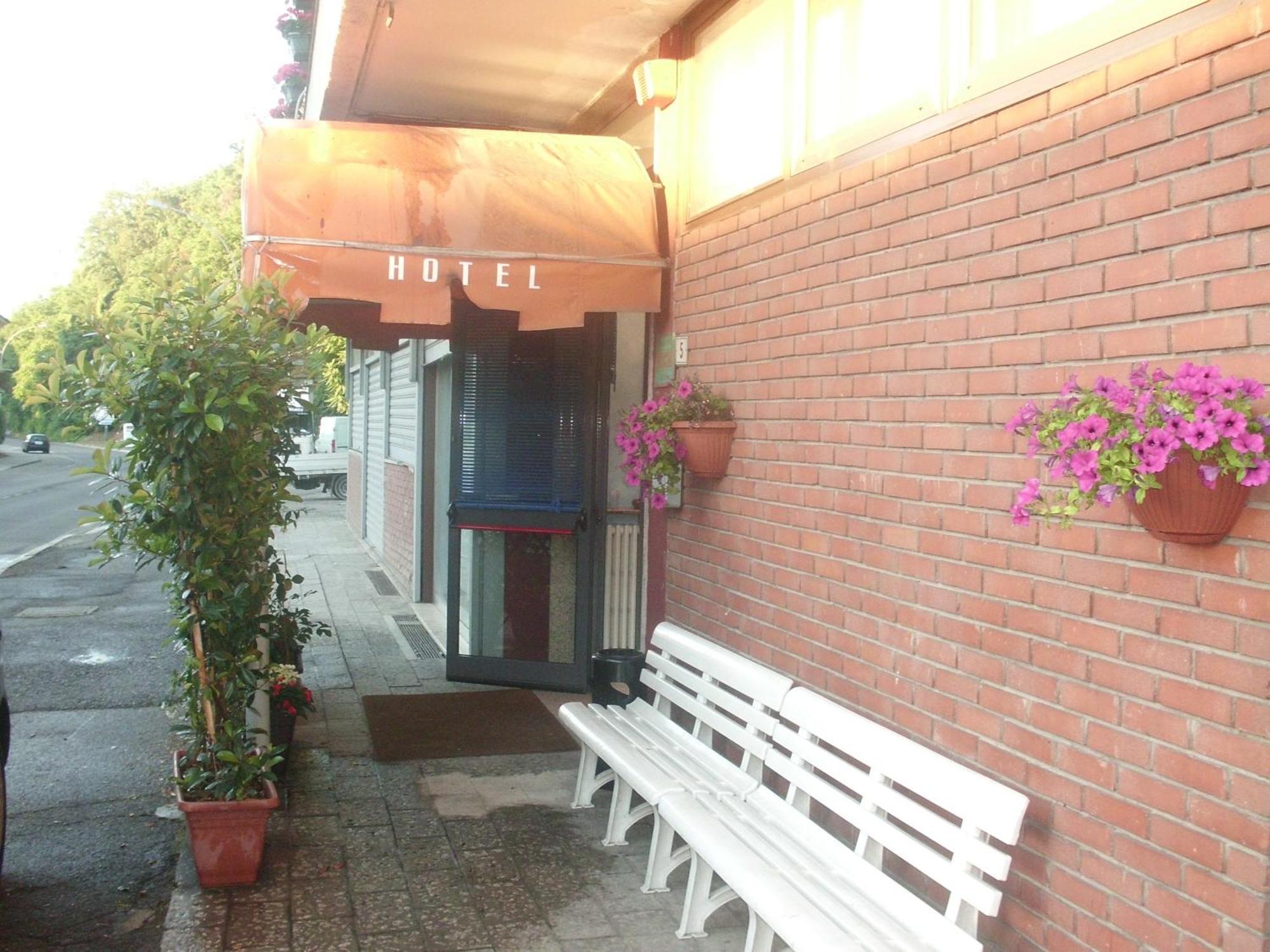 Hotel Lombardia Seveso Zewnętrze zdjęcie