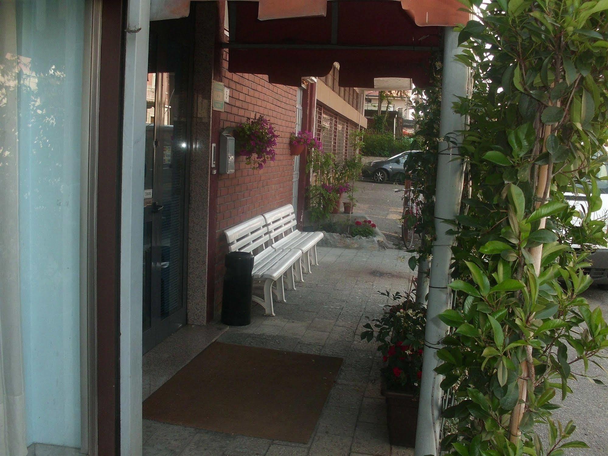 Hotel Lombardia Seveso Zewnętrze zdjęcie